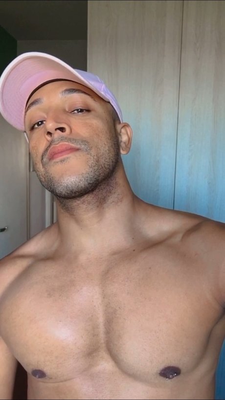 Foto di nudo di fuga di OnlyFans di Eder