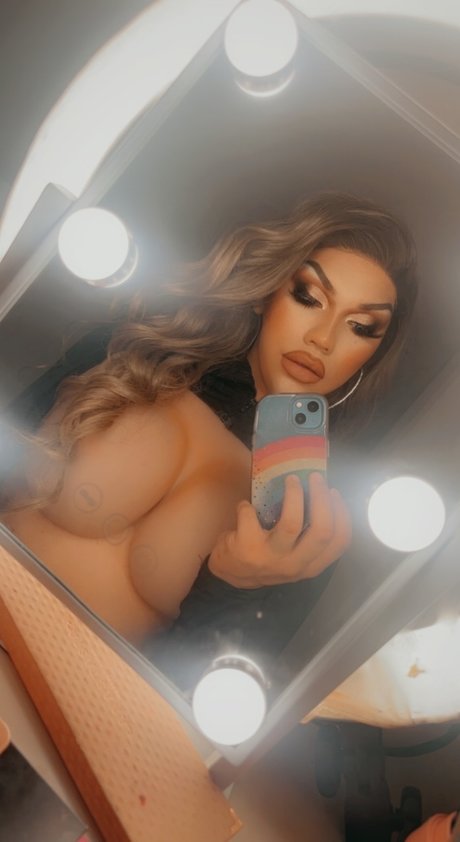 Foto di nudo di fuga di OnlyFans di Eden