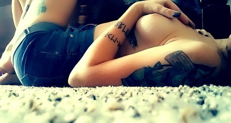Foto di nudo di fuga di OnlyFans di Harley Quinn