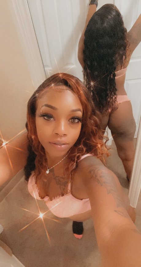 Foto di nudo di fuga di OnlyFans di 730money