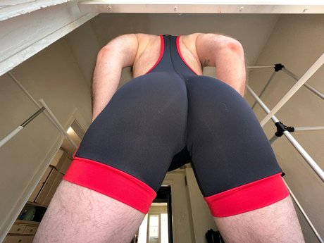 Foto di nudo di fuga di OnlyFans di Z