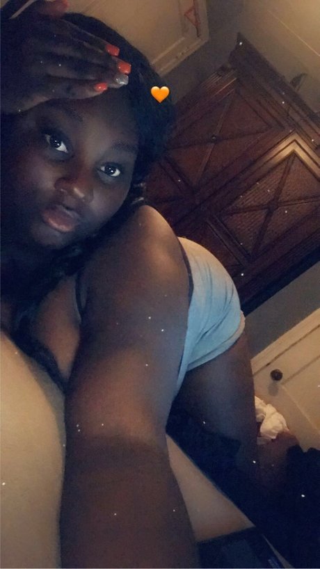 Foto di nudo di fuga di OnlyFans di Queennorthcarolina