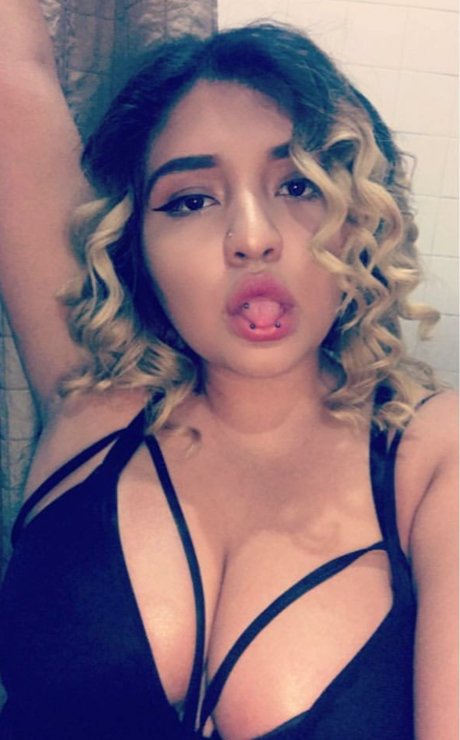 Foto di nudo di fuga di OnlyFans di Queen Rivera