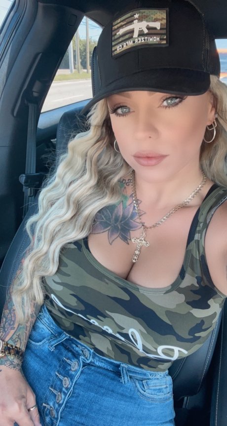 Foto di nudo di fuga di OnlyFans di Jezebel