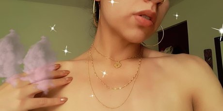 Foto di nudo di fuga di OnlyFans di Latin Queen