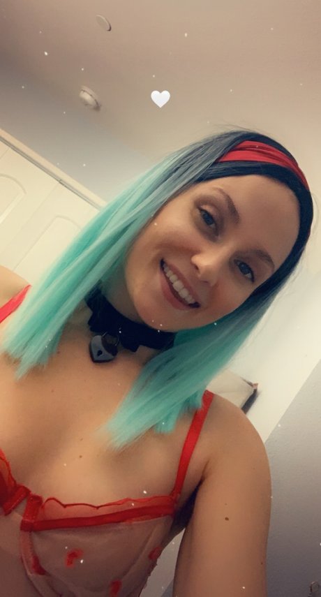 Foto di nudo di fuga di OnlyFans di Queen Elaine