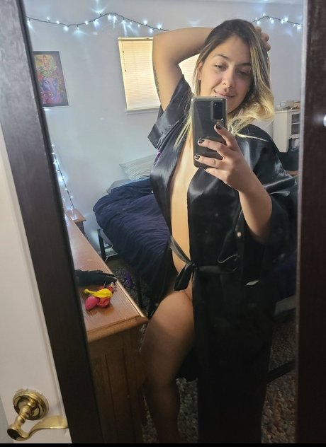 Foto di nudo di fuga di OnlyFans di Miss A