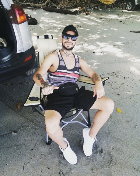 Foto di nudo di fuga di OnlyFans di Deisler Mr Pichaa