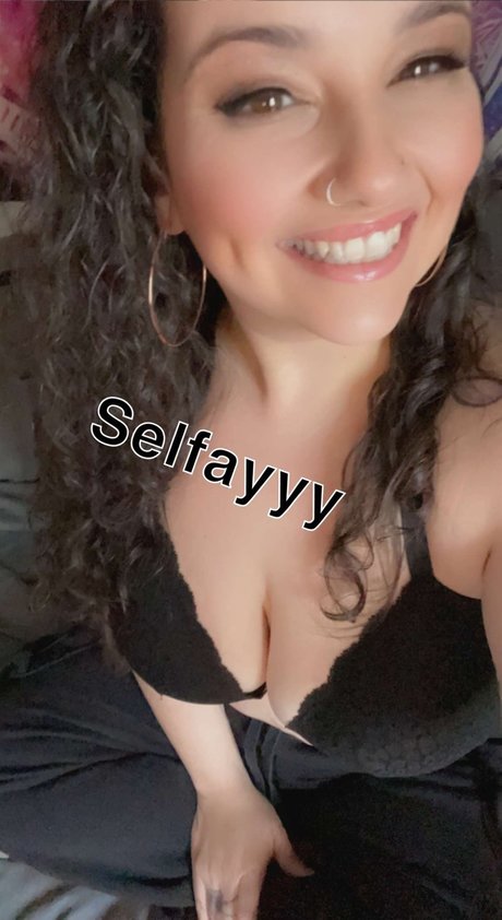 Foto di nudo di fuga di OnlyFans di Dee
