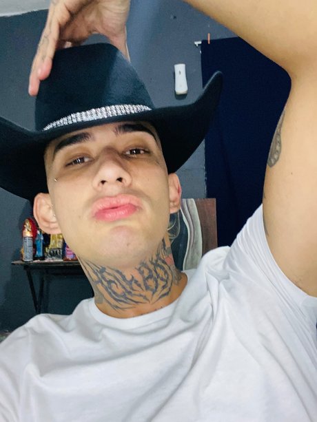 Foto di nudo di fuga di OnlyFans di 