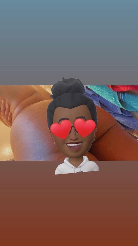 Foto di nudo di fuga di OnlyFans di Leticia Torres