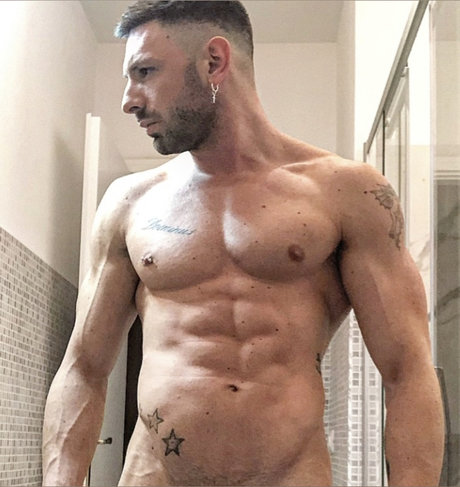 Foto di nudo di fuga di OnlyFans di Dominus  1top