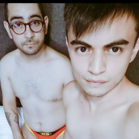 Foto di nudo di fuga di OnlyFans di Couple Danys