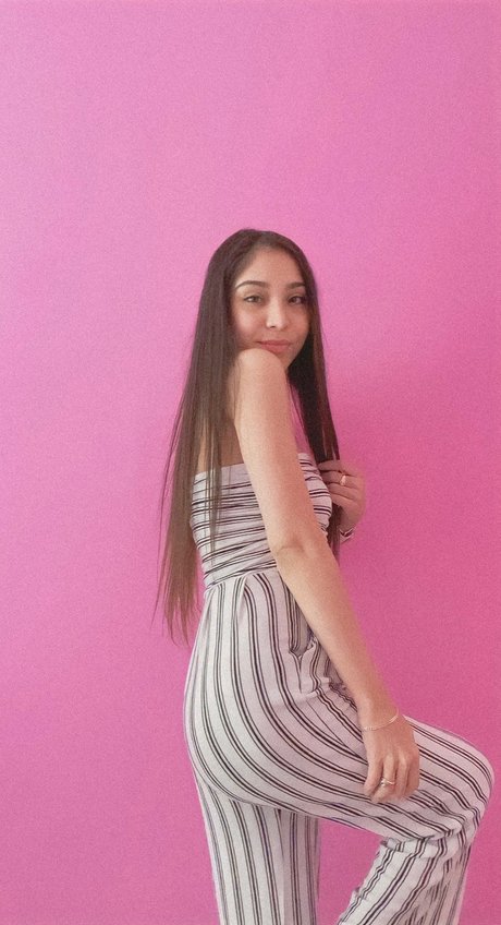 Foto di nudo di fuga di OnlyFans di Destiny Mariie