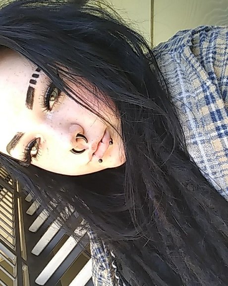 Foto di nudo di fuga di OnlyFans di Emme C