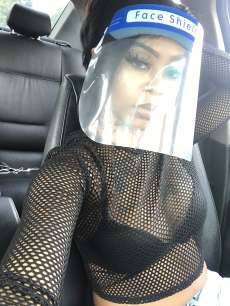 Foto di nudo di fuga di OnlyFans di Rainey Raine