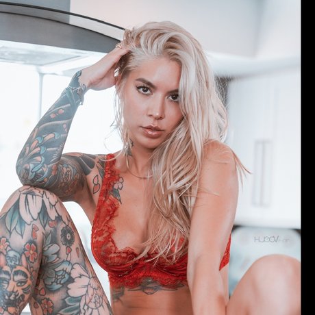 Foto di nudo di fuga di OnlyFans di Rae Papa