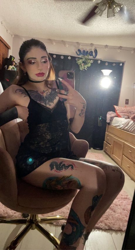 Foto di nudo di fuga di OnlyFans di Dollfacedesy
