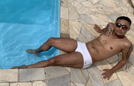 Foto di nudo di fuga di OnlyFans di Semlimite
