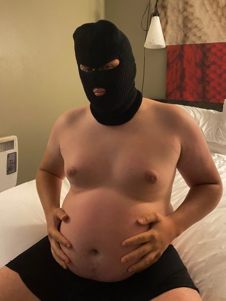 Foto di nudo di fuga di OnlyFans di Evergrowingboy
