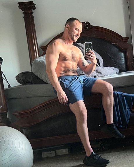Foto di nudo di fuga di OnlyFans di Rc