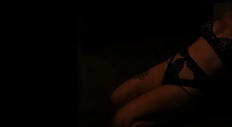 Foto di nudo di fuga di OnlyFans di Raz