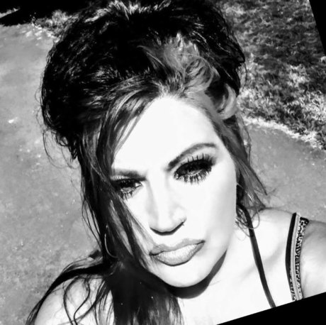 Foto di nudo di fuga di OnlyFans di Raynee Day