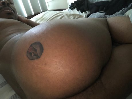 Foto di nudo di fuga di OnlyFans di Raymaster