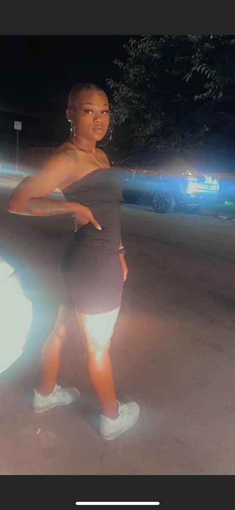 Foto di nudo di fuga di OnlyFans di Raysia Smith