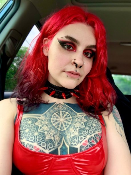 Foto di nudo di fuga di OnlyFans di   Raven 