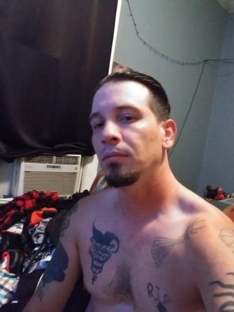 Foto di nudo di fuga di OnlyFans di Ravenreaver