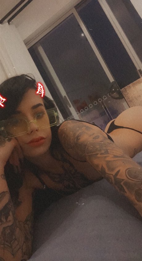 Foto di nudo di fuga di OnlyFans di Raven