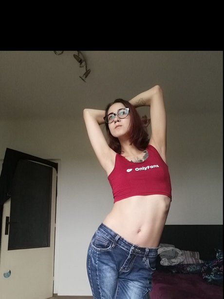 Foto di nudo di fuga di OnlyFans di Ravenica