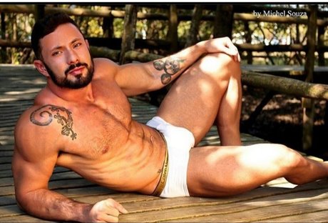 Foto di nudo di fuga di OnlyFans di Raphael Eduardo
