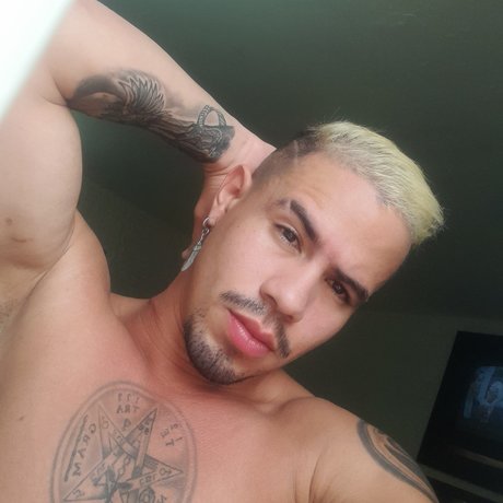 Foto di nudo di fuga di OnlyFans di Ransed Aarsett