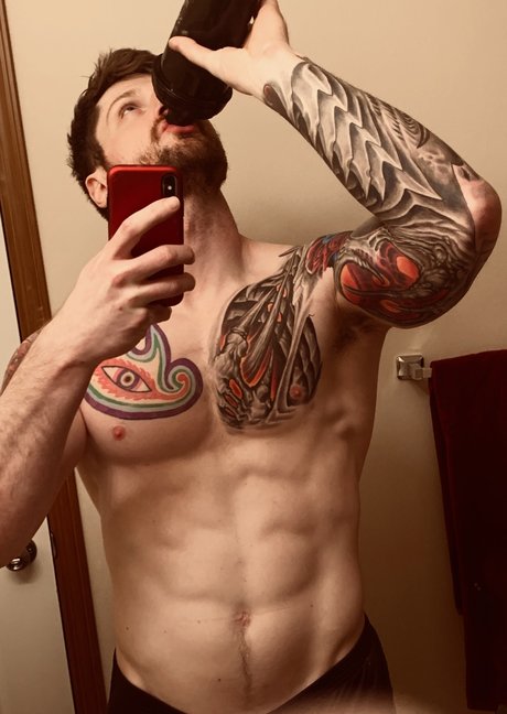 Foto di nudo di fuga di OnlyFans di Gassy
