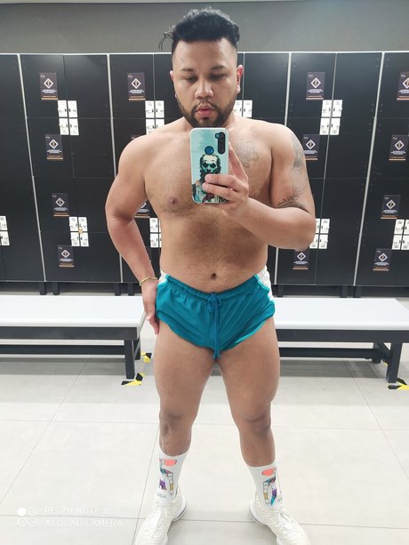 Foto di nudo di fuga di OnlyFans di Ramses Faraon