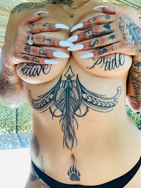 Foto di nudo di fuga di OnlyFans di Rezdiva