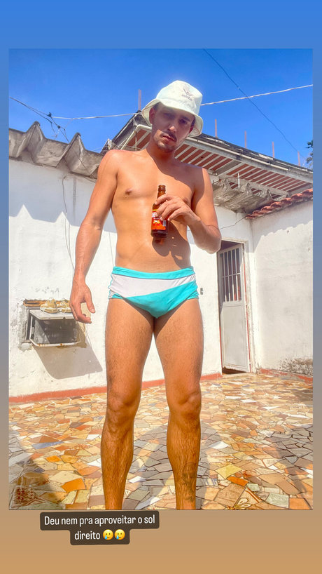 Foto di nudo di fuga di OnlyFans di Renan Fernandes