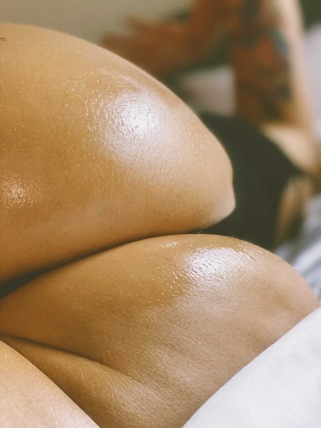 Foto di nudo di fuga di OnlyFans di Regina 