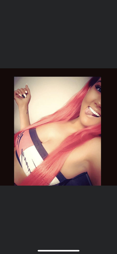 Foto di nudo di fuga di OnlyFans di Skye
