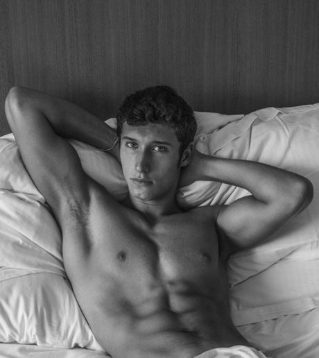 Foto di nudo di fuga di OnlyFans di Redclark