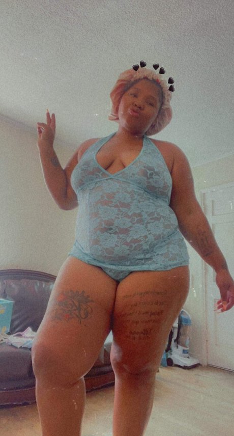 Foto di nudo di fuga di OnlyFans di Kennbaee
