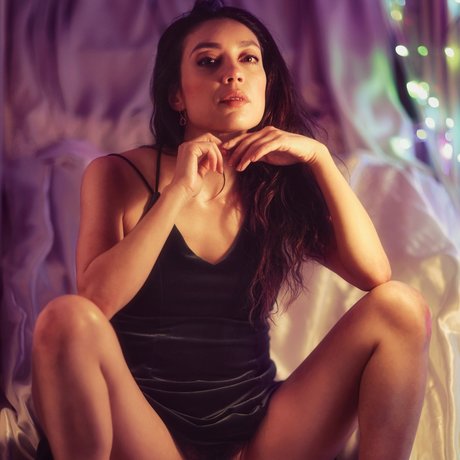 Foto di nudo di fuga di OnlyFans di Rebecca Tun