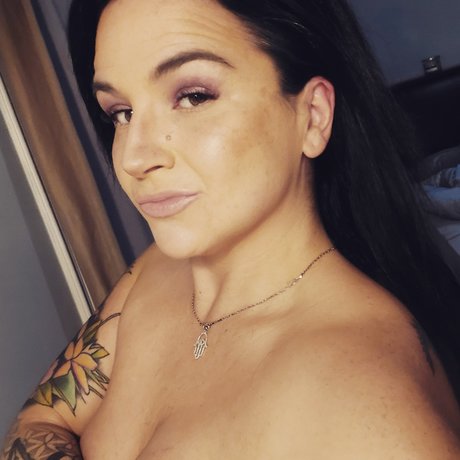 Foto di nudo di fuga di OnlyFans di Rosa Querida