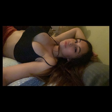 Foto di nudo di fuga di OnlyFans di La Mimi