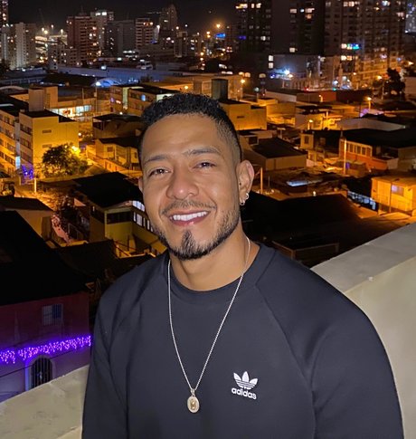 Foto di nudo di fuga di OnlyFans di Ronaldo Pasuy Mosquera