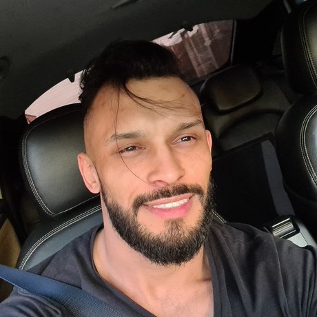 Foto di nudo di fuga di OnlyFans di Rmulo Bordoleto