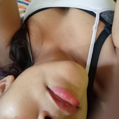 Foto di nudo di fuga di OnlyFans di Romina Cortez
