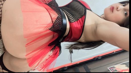 Foto di nudo di fuga di OnlyFans di Romigamer